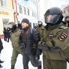 Полиция начала задержания участников акции в Казани. Поймали в том числе журналиста Райхштата