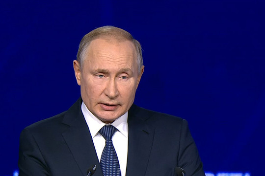 Путин: «Доходы граждан стоят на месте. Нужно изменить эту ситуацию»