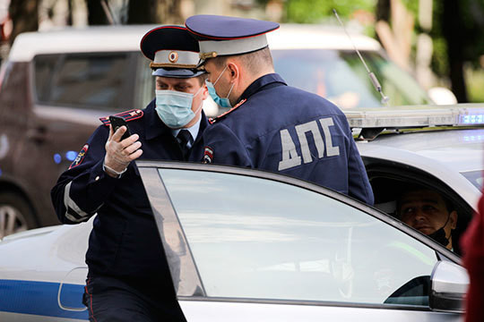 «Идет рост ДТП, сплошной беспредел! Нарушает молодежь на быстрых машинах, потом эти фуры!»