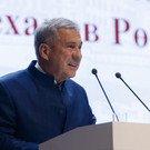 Минниханов на полях ПМЭФ обсудил с инвесторами проект индустриально-логистического парка «Дружба»
