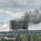 Два человека погибли при пожаре в офисном здании в подмосковном Фрязино. Огонь охватил 4 тысячи «квадратов»