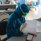 Минздрав РФ: Коечный фонд для пациентов с COVID-19 занят на 90%