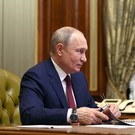 Путин поручил к 15 декабря дать право регионам России вводить курортный сбор