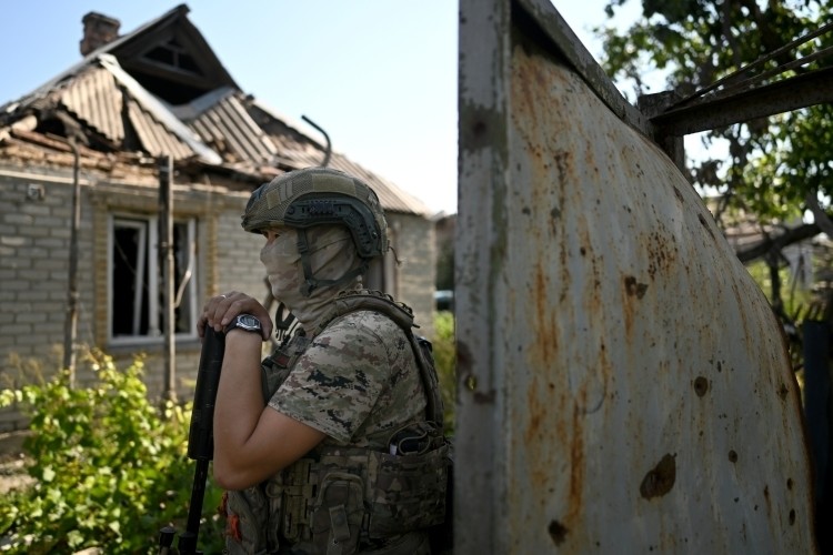«Рейд противника по тылам продолжается, глубина – до 15 километров»: что происходит в Курской области