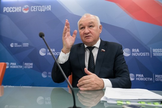 Гильмутдинов критикует противников изучения родного языка: «Не родители выбирают учебную программу!»