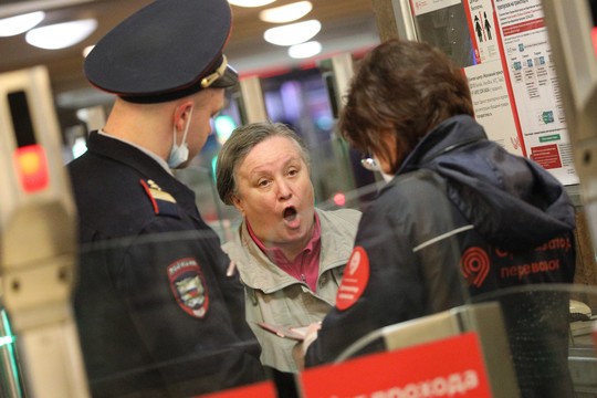 Нарушителей масочного режима в Москве пока будут только предупреждать