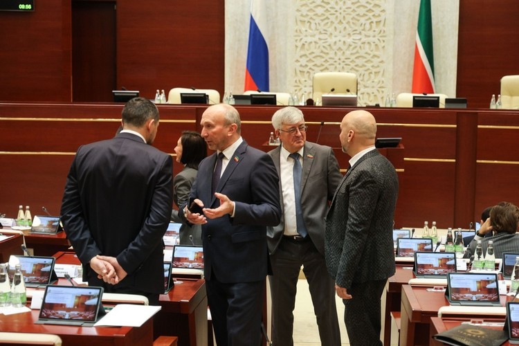 Главным вопросом сессии стало первое чтение проекта бюджета РТ на 2026 год