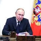​Путин: введение продовольственных сертификатов можно обсудить