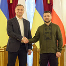 СМИ: Зеленский обещал Польше Западную Украину в обмен на помощь