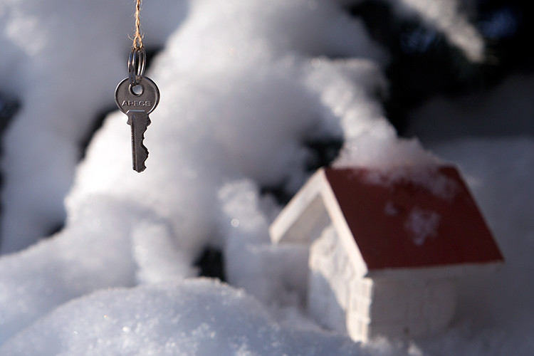 «Стоимость жилья становится непосильной»: как новостройки-2025 взлетели до небес, а вторичка рухнула