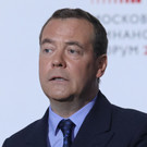 Медведев ответил, почему опубликовал фото с фонарями в день акции