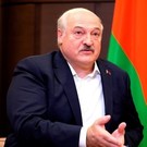 Лукашенко возмутился стремлением белорусской молодежи носить брендовую одежду