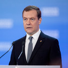 Медведев: 410 тысяч человек приняты на контрактную службу с начала года 