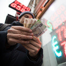 Житель Бугульмы, пытаясь заработать на бирже, перевел мошенникам 5 миллионов рублей