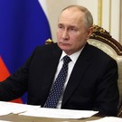 Путин призвал искать другие подходы к дефициту кадров вместо завоза мигрантов