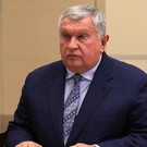 Сечин заявил, что добычу нефти в мире нужно увеличить в 2 раза
