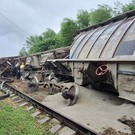 В Оренбургской области сошли с рельсов 6 вагонов с цементом