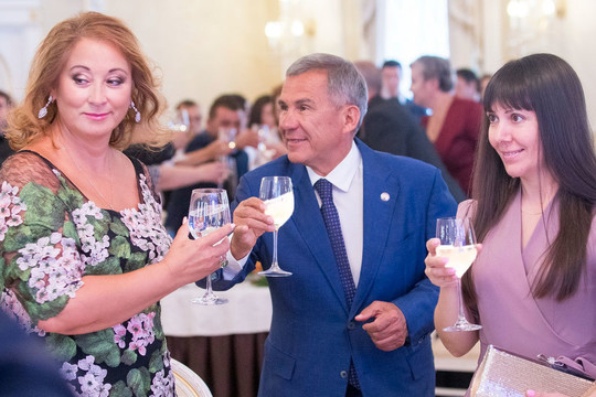 В Кремле прошел торжественный прием от имени президента РТ и его супруги в честь лучших семей