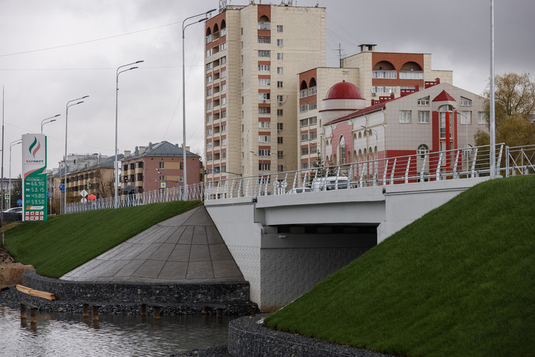 Открыли мост на Назарбаева за миллиард