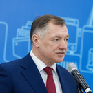 Хуснуллин открыл движение по левой части Крымского моста, поврежденной при теракте