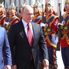 Путин впервые за пять лет прилетел в Монголию 