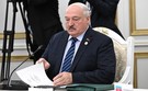 Лукашенко пообещал создать белорусский мобильный телефон