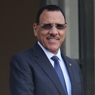 Экс-глава МИД Нигера: свергнутый президент Базум заразился малярией