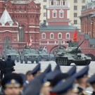 Россия не собирается приглашать власти США на будущие парады в честь Дня Победы