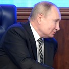 Президент РФ продлил заморозку накопительной части пенсии