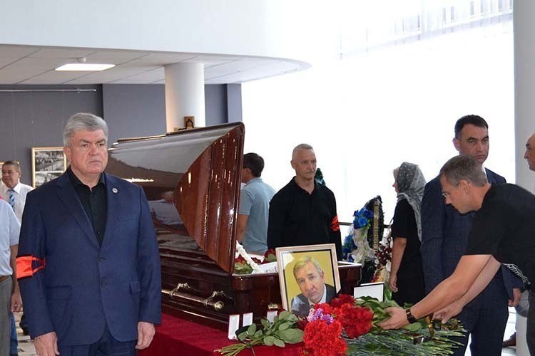 В Челнах простились с экс-гендиректором «Камгэсэнергостроя» Александром Евдокимовым