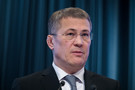 Радий Хабиров раскритиковал предприятия за толпы на проходных: «В этих очередях мы убиваем людей»