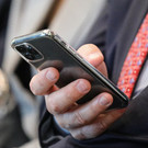 Apple согласилась устанавливать на iPhone российский софт