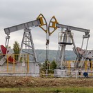 Новак: в 2023 году добыча нефти в России снизится