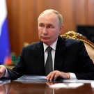 Путин заявил о сохранении дефицита яблок в России
