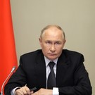 Путин присвоил звание генерал-лейтенанта уроженцу Апастовского района Татарстана