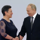 Руденко в Кремле пригласила Путина в историческую Елабугу: «Я знаю, вы были в особой зоне, а до нас не добрались»