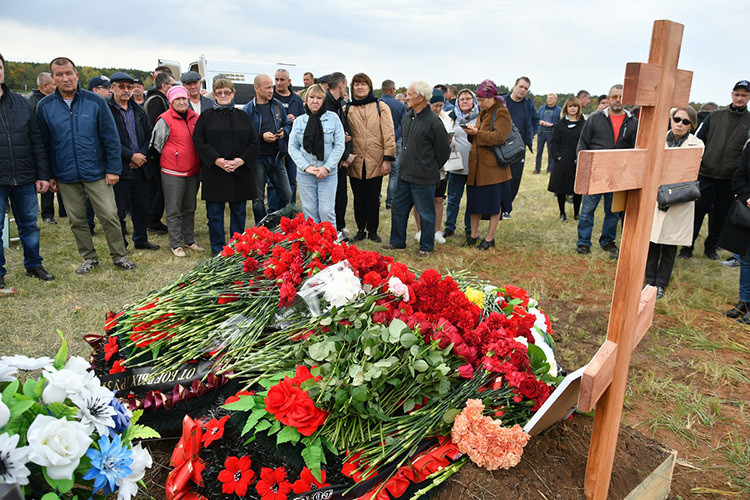 Лидера ОПГ «Кусковские» в Нижнекамске похоронили на «аллее героев»