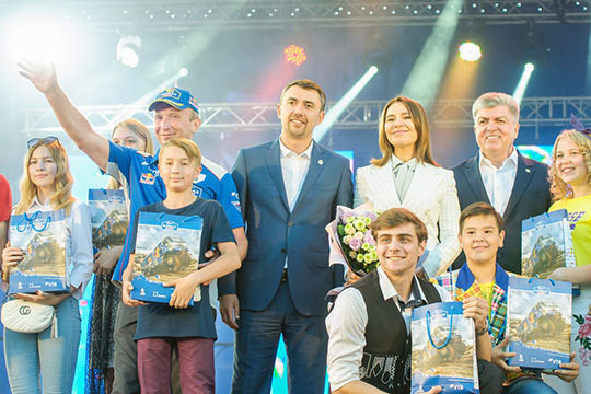 Когогина, Магдеев и Фаттахов справили День молодежи в Челнах