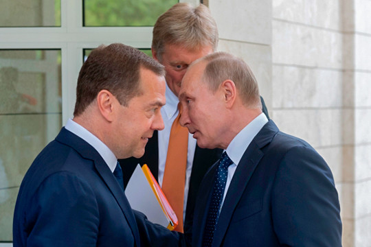 Константин Гаазе: «Медведев устранился сам. Этого не было в плане Путина»