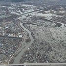 Уровень воды в реке Тобол в Кургане превысил опасную отметку на полметра и продолжает расти