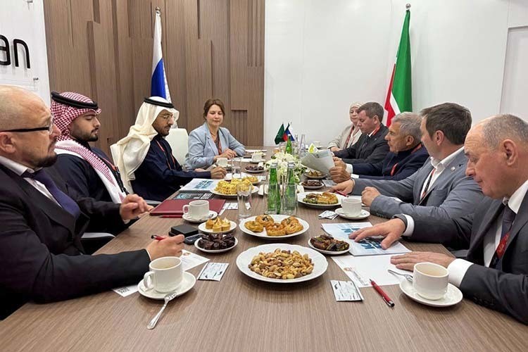 «Арабы говорят: «Russian – good». Нас там любят!»: почему напитки «ЭМИЗ» покоряют исламский мир?