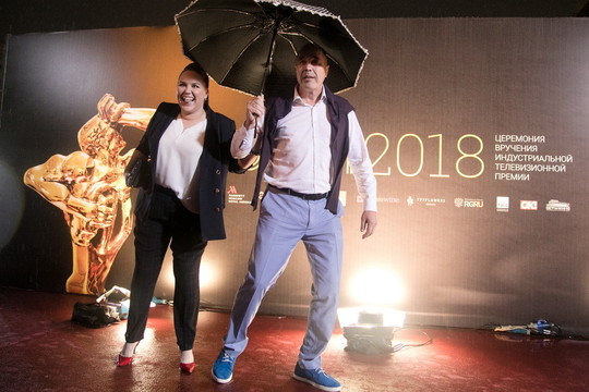 Весь бомонд ТV на вручении премии ТЭФИ-2018 в номинации «Вечерний прайм» в театре «Россия»