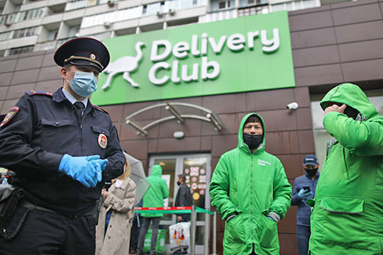 Как в Москве бастовали курьеры Delivery Club