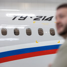 Ту-214 готовят к первому полету после замены всех импортных комплектующих