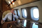 Экс-пилот борта №1 рассказал об экстремальной посадке самолета с Путиным