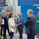 «Wildberries хотят расширяться»: Минниханов и Бакальчук встретились на ПМЭФ