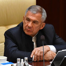 «Золотой наркоз» и «Лаборатория на чипе»: Минниханову представили новые проекты