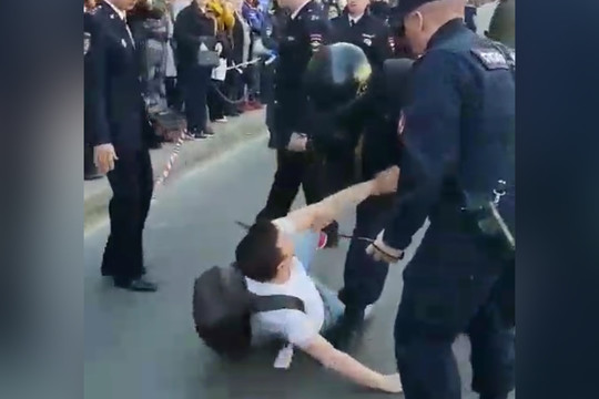 На первомайских митингах в России задержаны 124 человека. Почти половина – участники согласованной акции в Петербурге