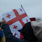 Протестующие перекрыли проспект у здания грузинского парламента в Тбилиси