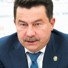 Глава минздрава РТ Марат Садыков на своей машине отвез в больницу женщину, попавшую в ДТП